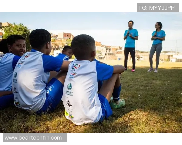 巴西足球明星因财务危机宣告破产的背后故事与影响分析