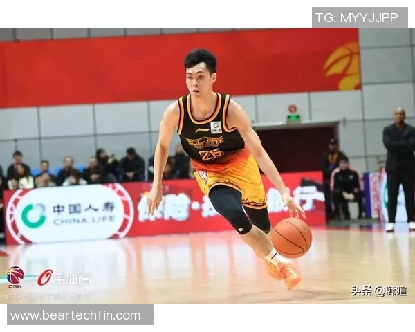篮球明星闪耀登场全场沸腾瞬间解说带你领略赛场激情与荣耀